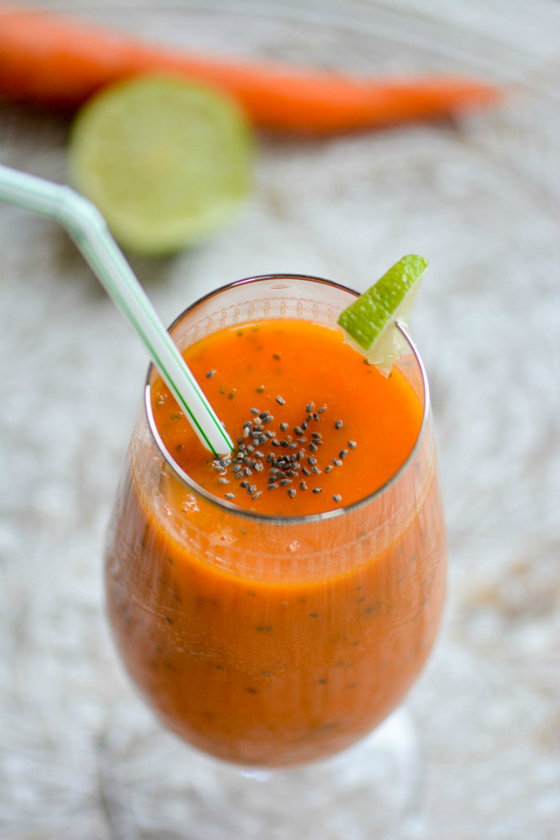 carrot-pinnaple-lime-chia-smoothie-4