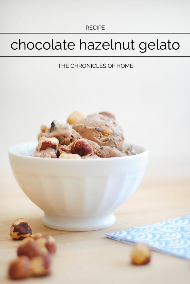 Homemade chocolate hazelnut gelato - amazingly delicious treat and so super easy to make! Like a bowl of frozen Nutella, only better. 