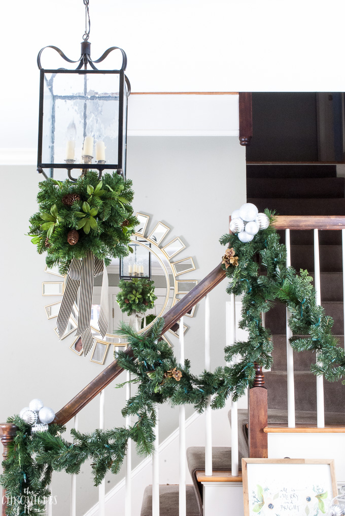 How to Hang Christmas Decorations in Seconds - The Chronicles of Home