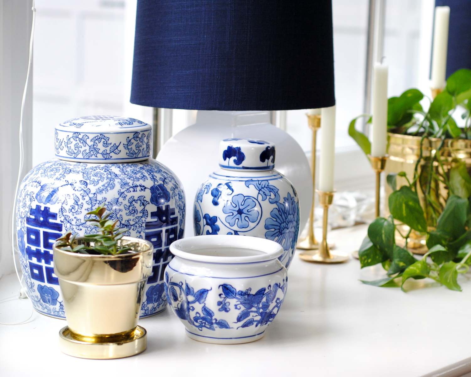 Blue and white pottery ginger jars collection, how to decorate a bay window, and how you can get this look on a budget!