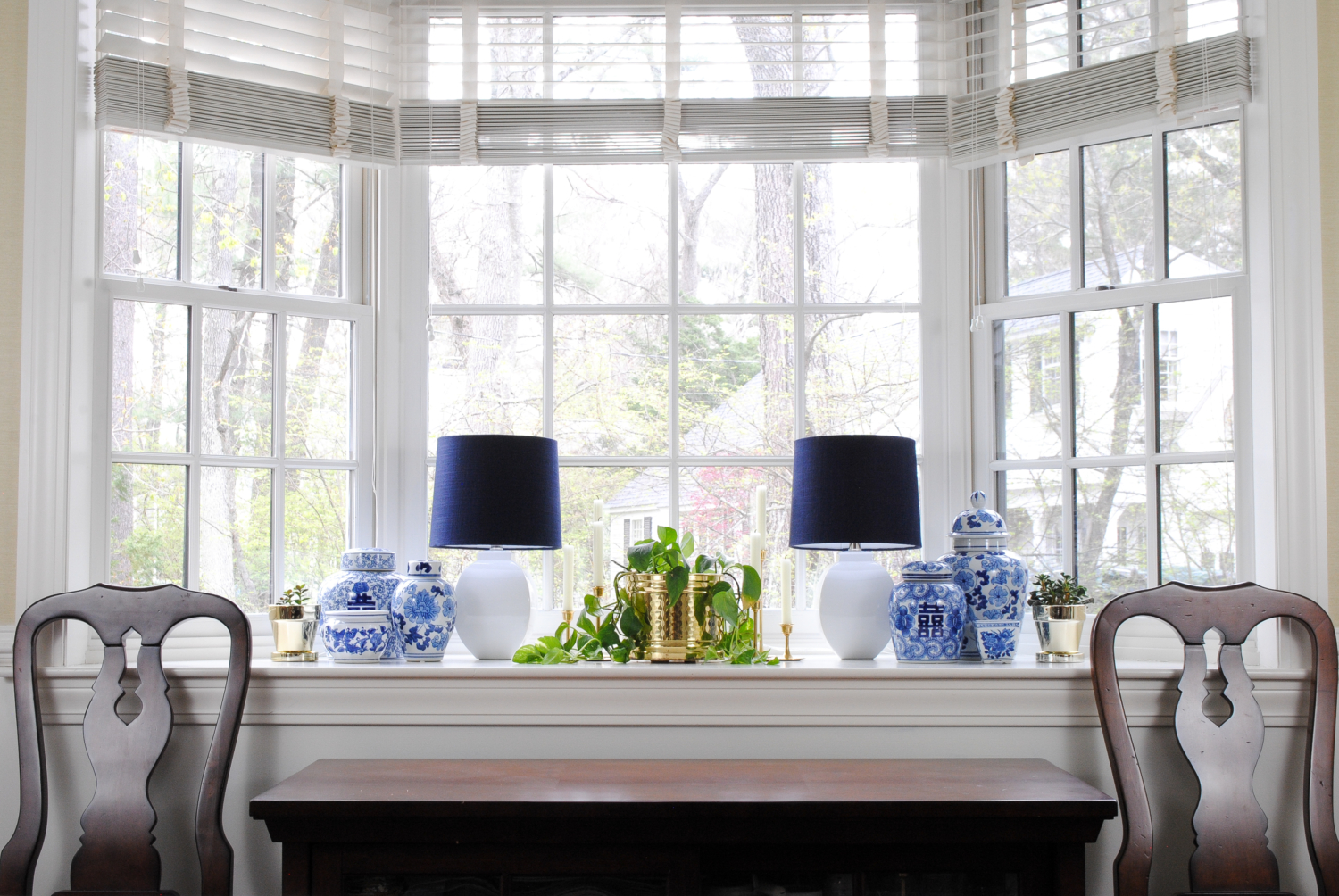 Blue and white pottery ginger jars collection, how to decorate a bay window, and how you can get this look on a budget!