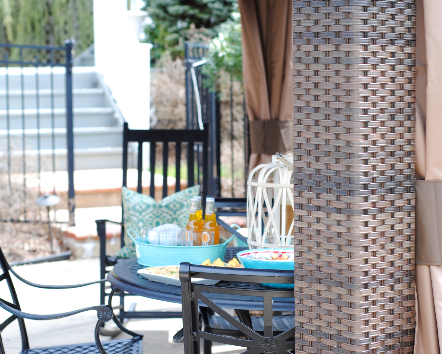 Luxury outdoor woven wicker gazebo for an amazing price!