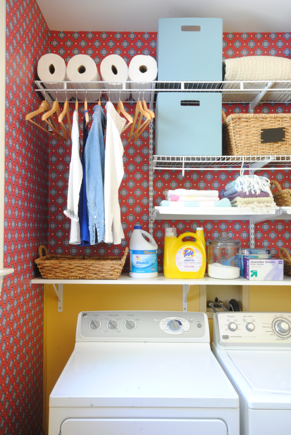 Beautifully organized laundry room - get all the details on how you can turn your laundry room from a mess to a dream in just one afternoon!