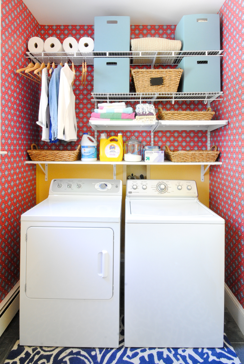 Beautifully organized laundry room - get all the details on how you can turn your laundry room from a mess to a dream in just one afternoon!