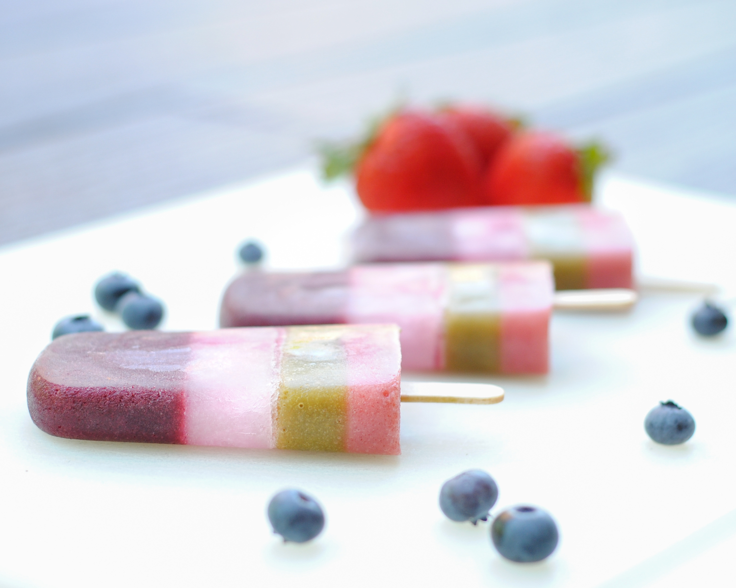 A healthy popsicle recipe that you could even give your kids for breakfast!