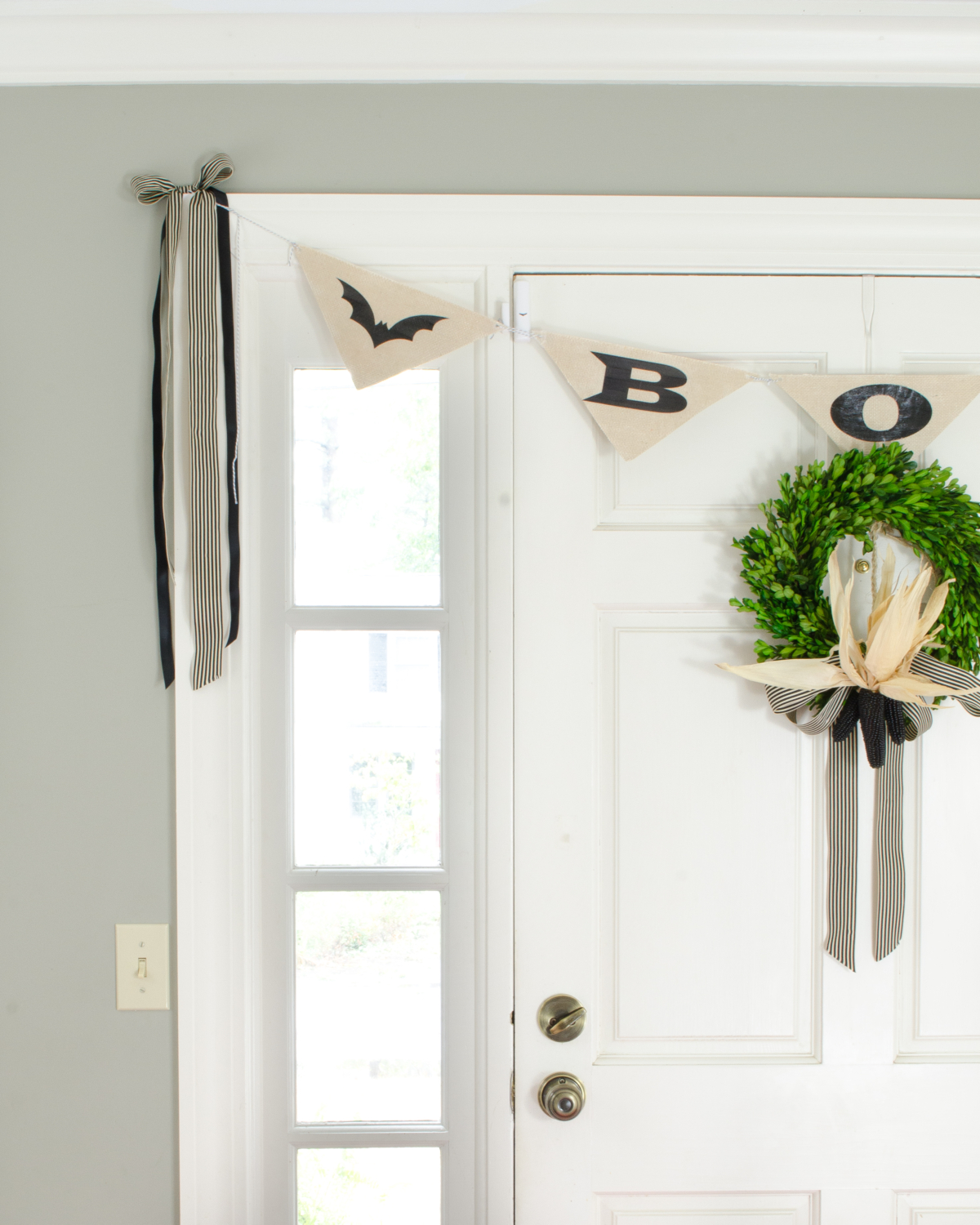 A simple Halloween banner you can print out at home for free - can't beat free Halloween decorations!