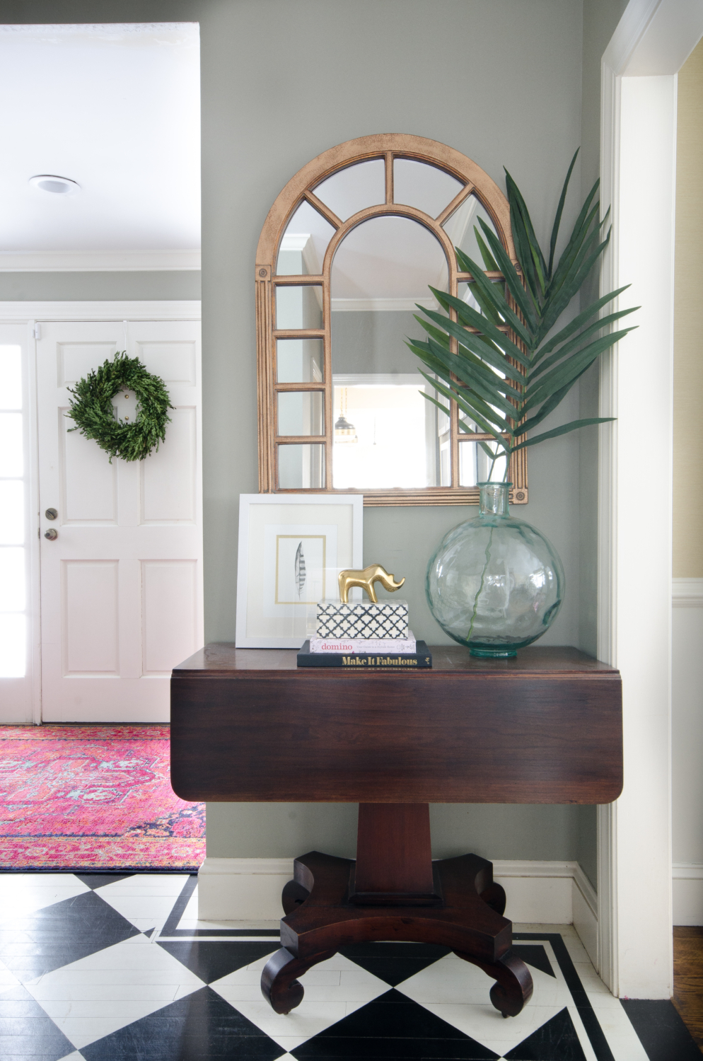 Entryway table styling