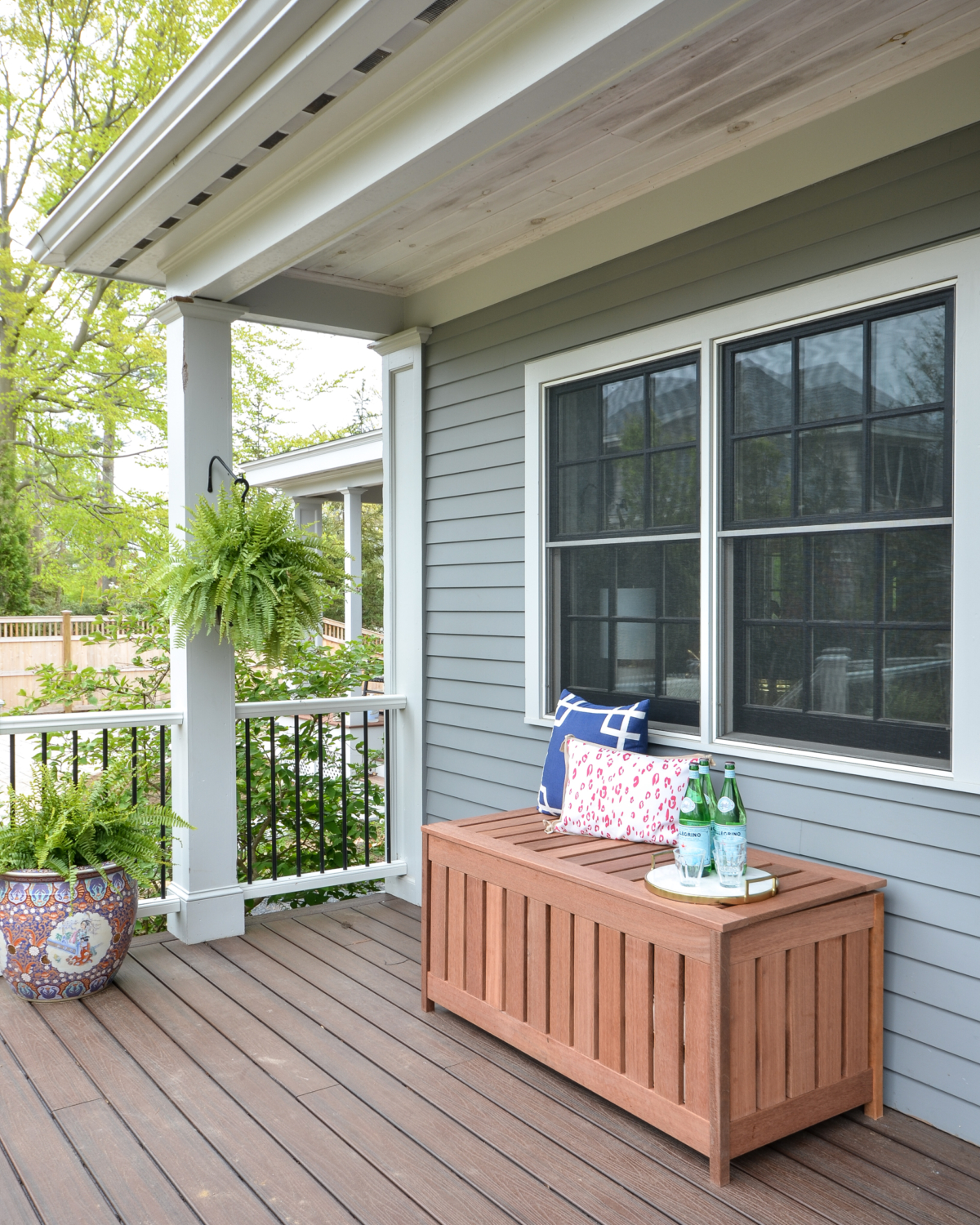 FREE plans for making a DIY outdoor storage box for outdoor cushions! Plus, it doubles as an outdoor bench seat and serving surface.