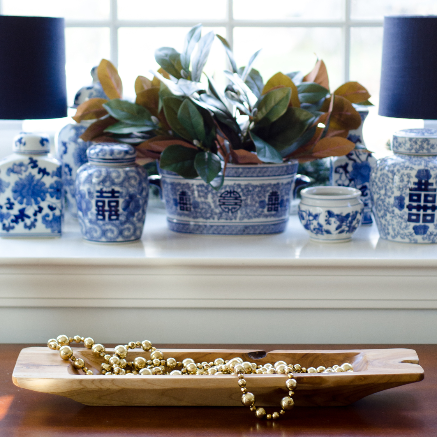 Classic Christmas dining room with blue and white pottery