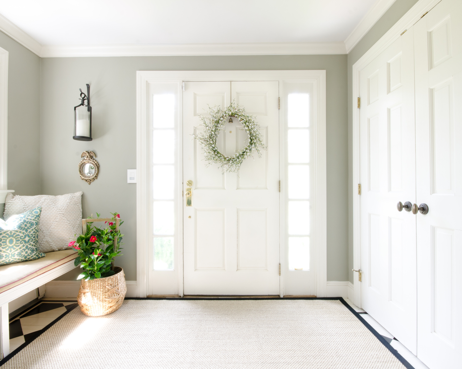 How to turn a builder-grade coat closet into the coat closet of your dreams!